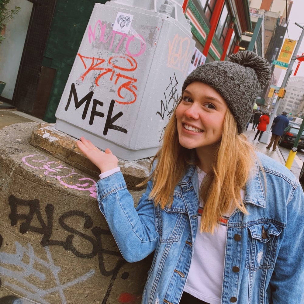 Meet your Posher, Molly